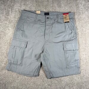 Levis Mens Carrier Cargo Shorts Gray Size 36 New with Tags Casual